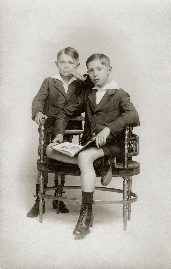 George Remi et son jeune frère Paul en 1918. Collection Studio Hergé